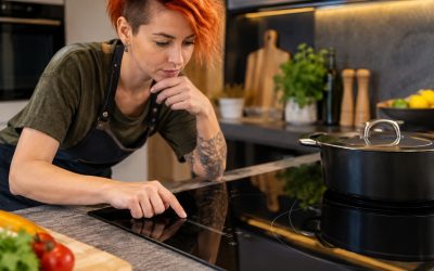 Sterowanie suwakiem czy przyciskami w płycie indukcyjnej?